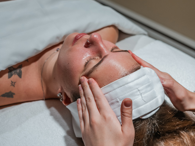 OPTIMUM WELLBEING FACIAL